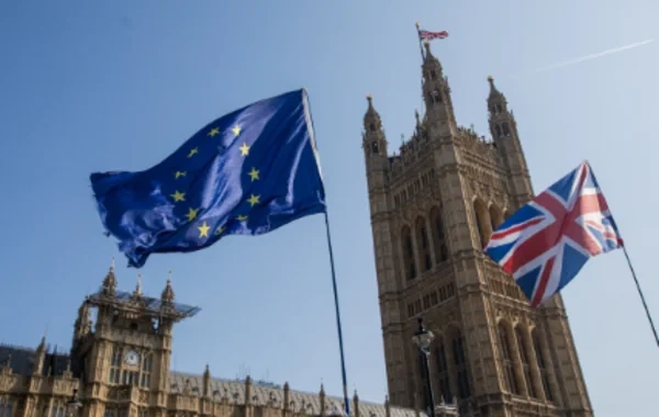 Aİ Böyük Britaniyadan bazarlarına daxil olmaq üçün hər il bir milyard tələb edir