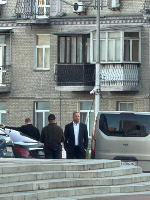 Ukraynada Prezident Ofisinin sabiq rəhbəri Yermakın evində axtarış aparılır - FOTO - VİDEO