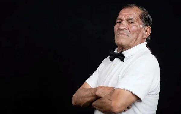 Meksikalı hakim qadağan olunmuş hərəkətdən sonra rinqdə öldü - Foto