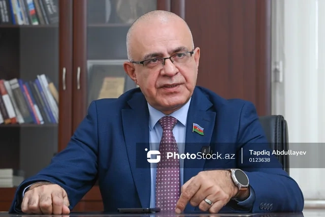 Paşinyanın Rusiya və Qərb arasında "iki stul" siyasəti: Ermənistanı nə gözləyir? - MÜSAHİBƏ
