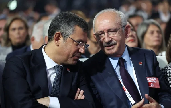 Türkiyə siyasətində "zəlzələ" - Özgür Özel vəzifədən uzaqlaşdırıldı, Kılıçdaroğlu geri döndü