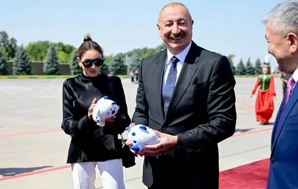 İlham Əliyev və Mehriban Əliyeva Bişkekdə 6-cı Dünya Köçəri Oyunlarının açılış mərasimində iştirak edirlər