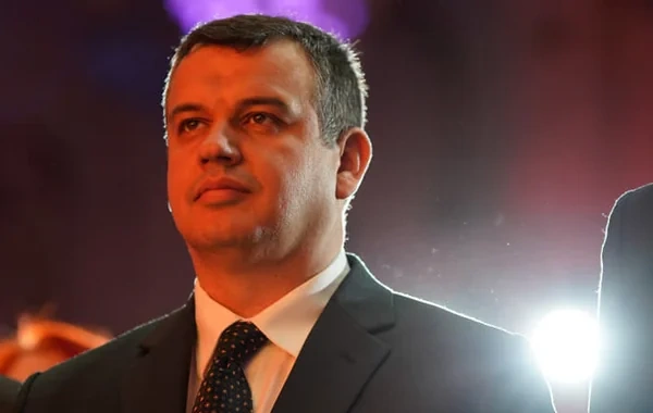 Rumıniyada yeni baş nazir təyin edildi