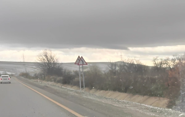 Bakı-Şamaxı yolunda ard-arda qoyulan eyni yol nişanları DİQQƏT ÇƏKDİ