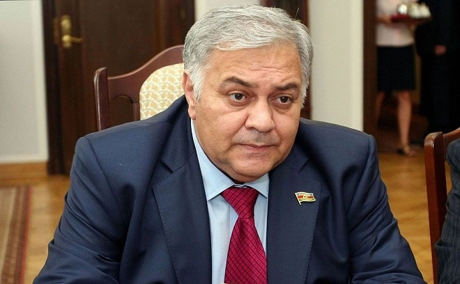 Oqtay Əsədovun qızı vəfat etdi