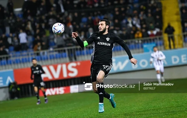 "Qarabağ" Bədavi Hüseynovla müqavilənin müddətini uzatdı