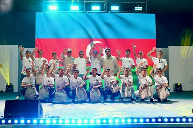 Kursantlarımız Qazaxıstanda hərbi vətənpərvəlik toplanışında iştirak edirlər