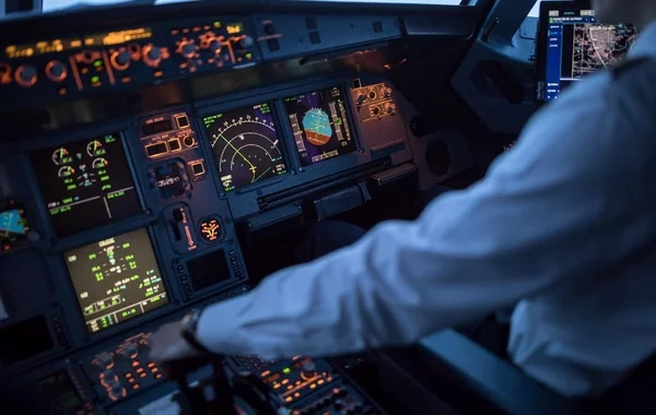 Hindistana uçan təyyarənin pilotu narkotik qəbul edib: Sərnişinlər qəzadan son anda xilas olublar