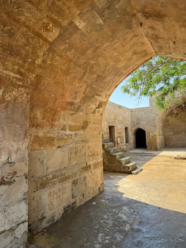 Tarixi karvansaraya qanunsuz müdaxilənin qarşısı alınıb - FOTO