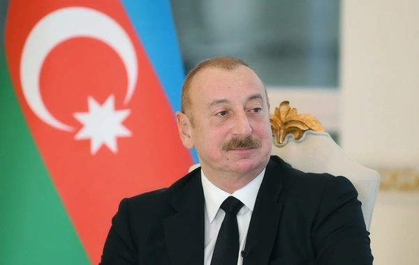 İlham Əliyev 8 Mart - Beynəlxalq Qadınlar Günü münasibətilə Azərbaycan qadınlarını təbrik edib