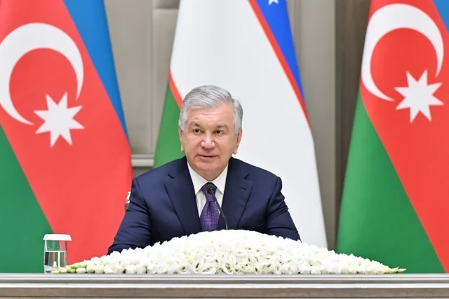 Azərbaycan və Özbəkistan prezidentləri mətbuata bəyanatlarla çıxış ediblər - FOTO