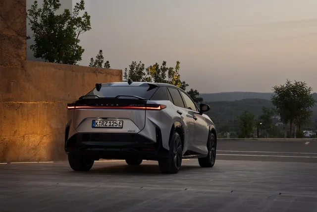 "Lexus RZ" - Elektrikli lüksün yeni erası