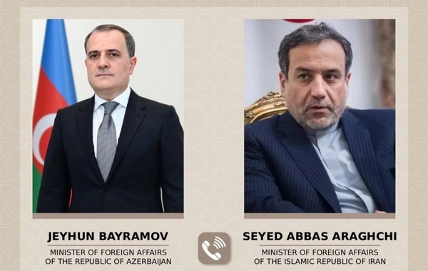 Ceyhun Bayramov Seyid Abbas Əraqçi ilə İran ətrafında yaranmış vəziyyəti müzakirə edib