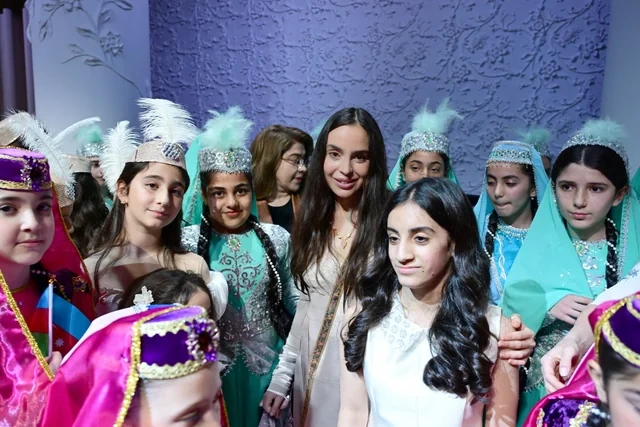 Leyla Əliyeva və Alyona Əliyeva Müstəqillik Gününə həsr olunmuş konserti izləyiblər - FOTO