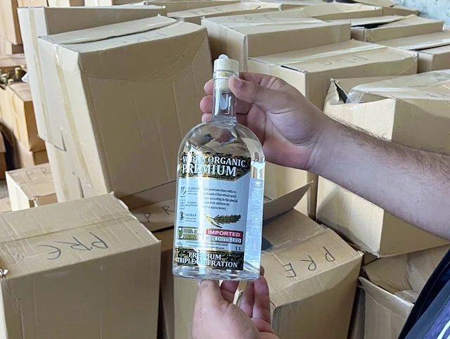 Naxçıvanda külli miqdarda saxta aksiz markalı alkoqollu içkilər aşkar edilib - FOTO