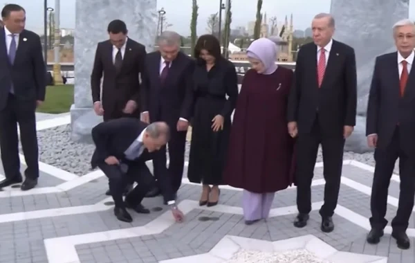 Ceyhun Bayramov xanıma qarşı bir jesti ilə diqqət mərkəzinə düşdü - Video