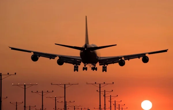 Yaxın Şərqdəki münaqişə aviaşirkətlərin səhmlərini ucuzlaşdırdı
