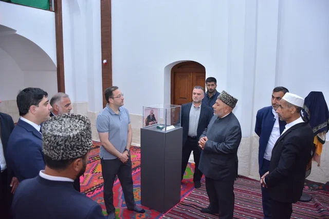 Din xadimləri Qarabağ və Şərqi Zəngəzurdakı tarixi-dini abidələri ziyarət ediblər