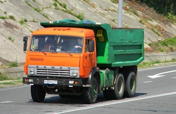Bakıda "Kamaz" yeniyetməni vuraraq öldürdü