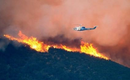 İki helikopter havada toqquşdu - Video