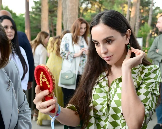 Leyla Əliyeva və Alyona Əliyeva Xeyirxahlıq Festivalında iştirak ediblər - FOTO