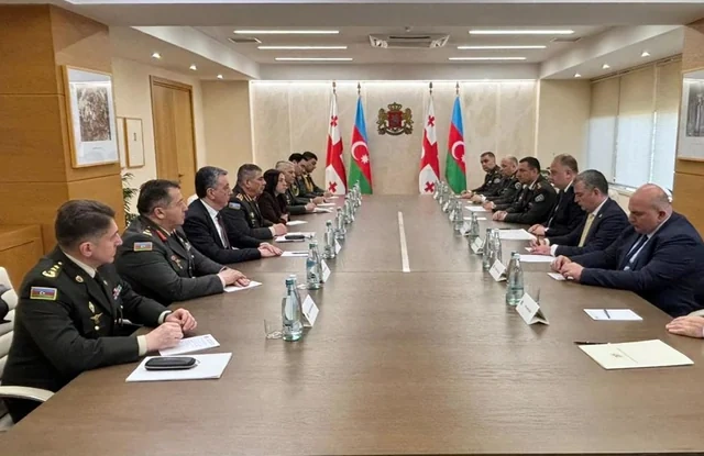 Azərbaycan və Gürcüstan müdafiə nazirləri görüşüb - FOTO