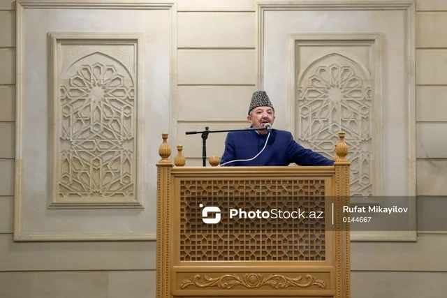 Əjdərbəy məscidində bayram namazı qılındı - FOTO