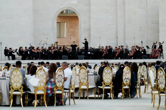 Açıq havada opera tamaşaları və konsertlərin yeni ünvanı - Foto