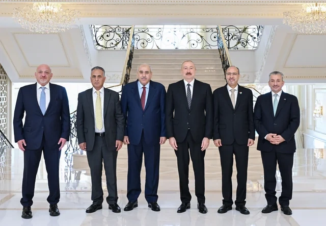 Prezident İlham Əliyev İordaniya Nümayəndələr Palatasının nümayəndə heyətini qəbul edib - FOTO