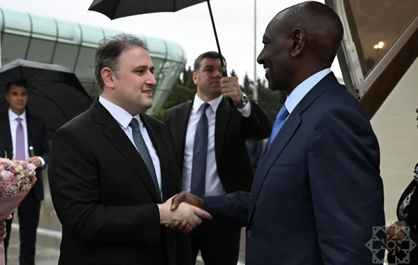 Keniyanın prezidenti Azərbaycana səfərə gəlib - FOTO