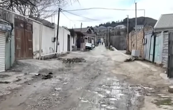 Bakıda və Abşeronda məhəllədaxili yollar bərbad vəziyyətdə: Məsuliyyət kimin üzərindədir? - VİDEO
