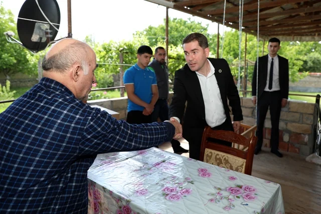"PAŞA Holding" Qurban Bayramı münasibətilə şəhid övladlarına bayram sovqatları çatdırır