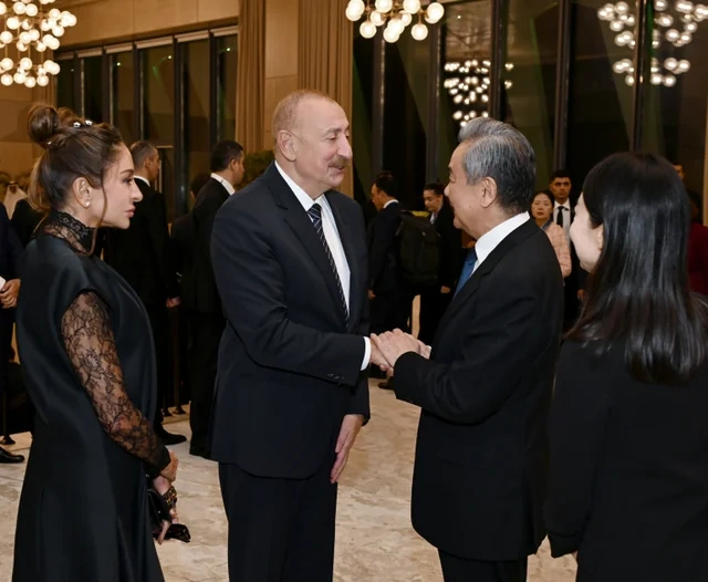 Prezident İlham Əliyevin adından AQEM-in 7-ci Zirvə Görüşünün iştirakçılarının şərəfinə şam yeməyi verilib - Foto
