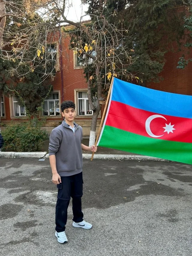İmtahanın "əlaçıları": 300 bal toplayan şagirdlərimizi tanıyaq - FOTO