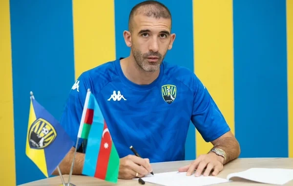"Kəpəz" albaniyalı futbolçunu heyətinə qatdı