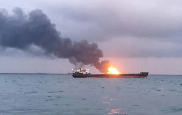 Oman sahilləri yaxınlığında tankerə hücum edilib