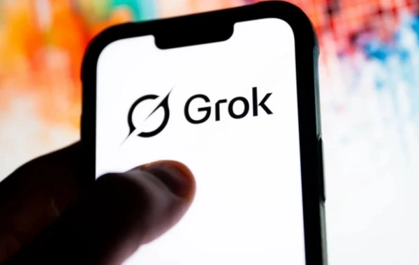 Kir Starmer İlon Maskı "Grok" platformasını ələ keçirməklə hədələdi