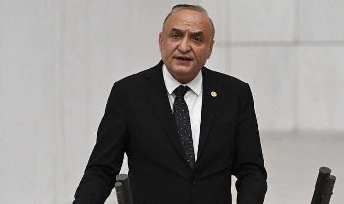 Türkiyədə millət vəkili bıçaqlandı