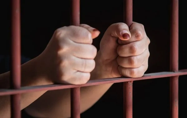 Qayınanasını öldürən iki uşaq anasının cəzası ağırlaşdırıldı