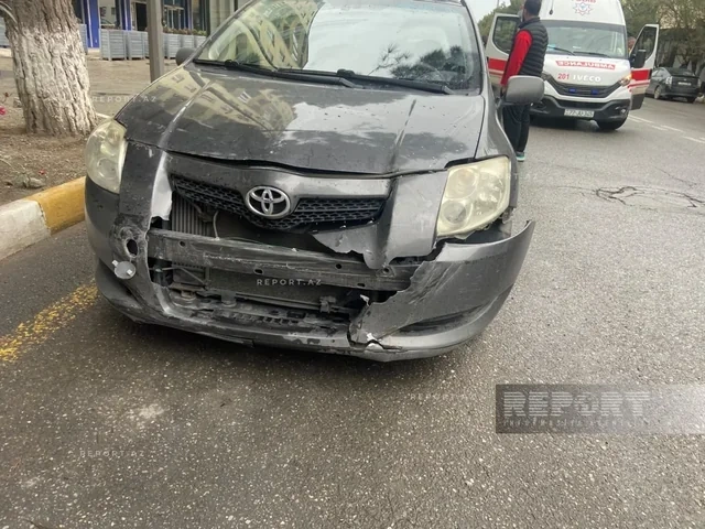 Sumqayıtda zəncirvari qəza: Beş avtomobil toqquşdu - Foto
