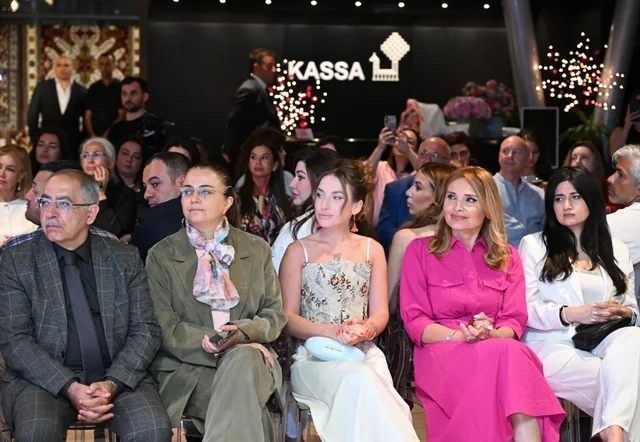 Azərbaycan Milli Xalça Muzeyində "Zamanın naxışları" moda nümayişi təşkil olunub - FOTO