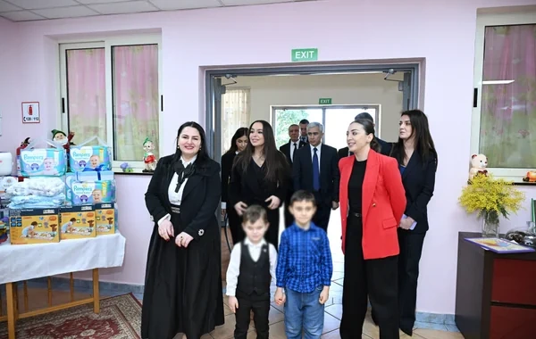 Leyla Əliyeva Tiranada "Hannah və Rosafa" uşaq evini və "Mother Teresa" Universitet Xəstəxana Mərkəzini ziyarət edib