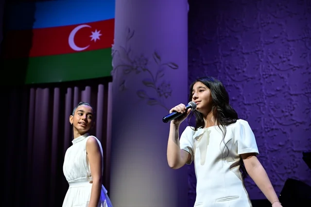 Leyla Əliyeva və Alyona Əliyeva Müstəqillik Gününə həsr olunmuş konserti izləyiblər - FOTO
