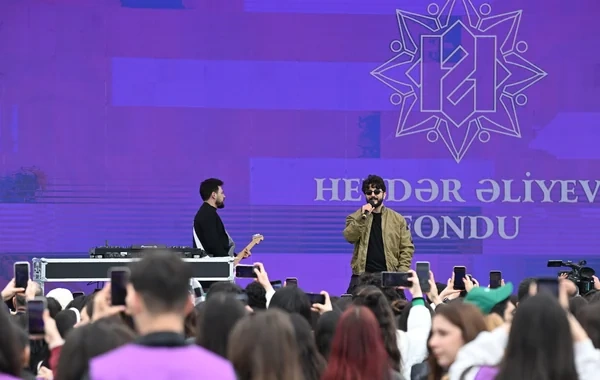 "Bakı Marafonu 2026"nın start və finiş zonasında konsert keçirilib - FOTO