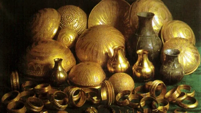 İspaniyada Tunc dövrünün məşhur xəzinəsi oğurlandı - FOTO