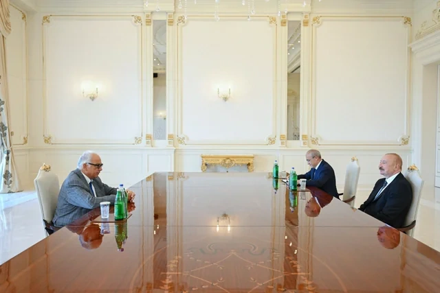 Prezident İlham Əliyev Dünya Güləş Birliyinin prezidentini qəbul edib - FOTO