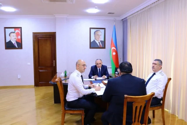 Baş prokuror Xətai rayonunda vətəndaşların müraciətlərini dinləyib - FOTO