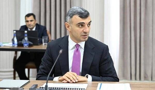 Dolları daha çox fiziki şəxslər satır - Baş bankir
