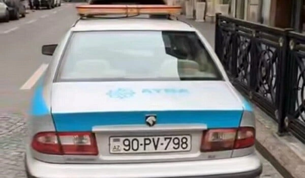 AYNA əməkdaşı qaydanı pozdu - Video