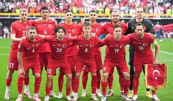 Türkiyə üçün həlledici oyun başladı - Canlı